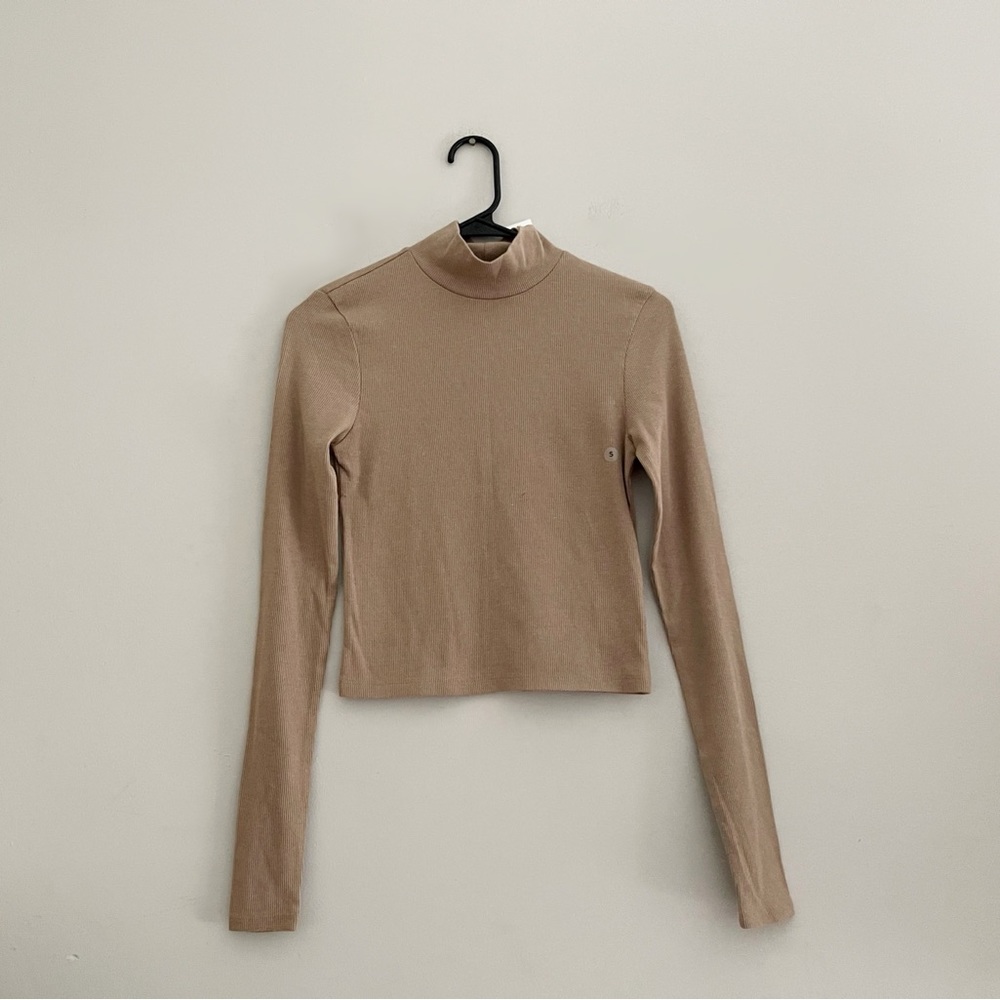 American Eagle mock neck ribbed knit top casual crop small